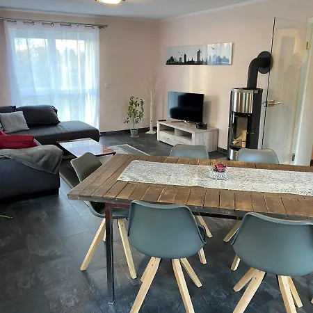 90 Qm Wohnung, 3 Zimmer, Balkon & Grosse Kueche - In Seenaehe, Schnell In Der Stadt Leipzig Exterior photo